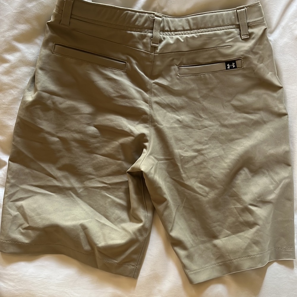 Khaki size youth large Under Armour shorts.